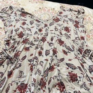 Cute summery and flowy A-Line shirt